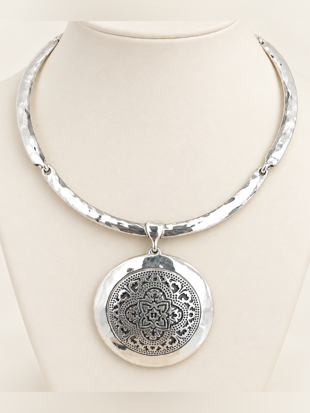Silver-Tone Filigree Medallion Collar Necklace - Women Jewelry